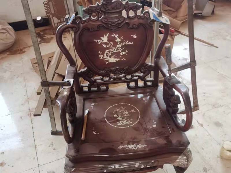 南涧老旧红木家具翻新方法